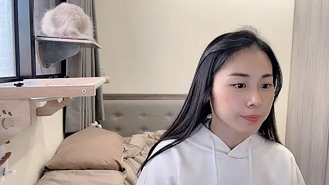 BabyOneDaily's cam snapshot