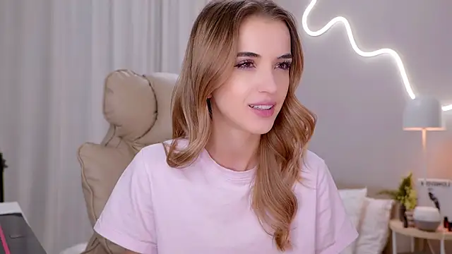 Entia's cam snapshot