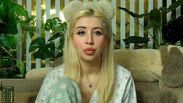 FlowweerGirl live sex cam