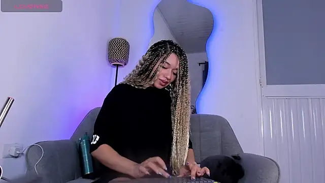 Scarlett_Browns's cam snapshot