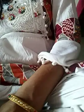 LOVELYKAJALBHABHI's cam snapshot