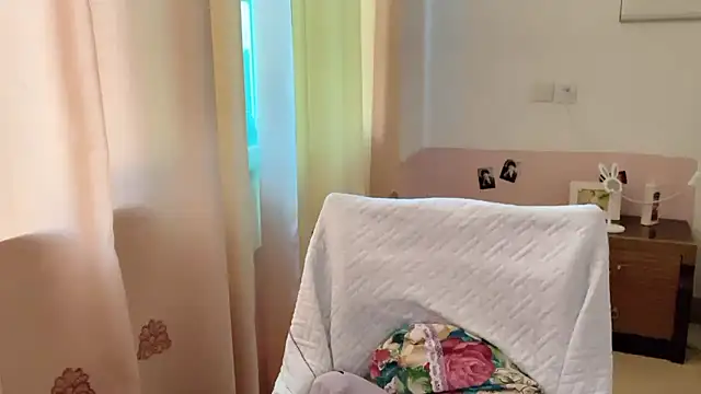 Linda-LL's cam snapshot