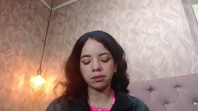 EmmaCowperr's cam snapshot