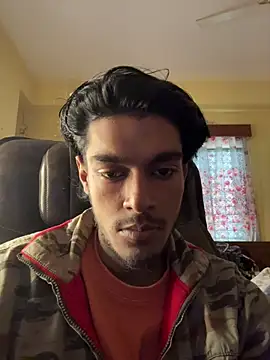 RavenKisses live sex cam