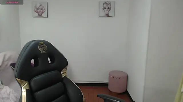 Kittie_nala_'s cam snapshot