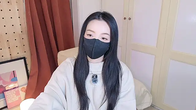 nayomi_34f live sex cam