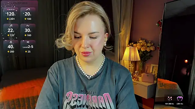 Nikki_Kai's cam snapshot