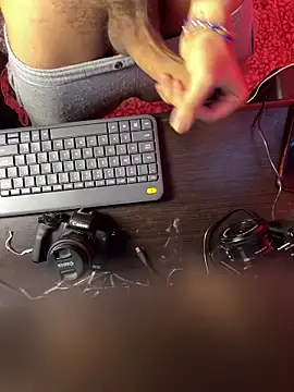 AlphaMasterXxx live sex cam