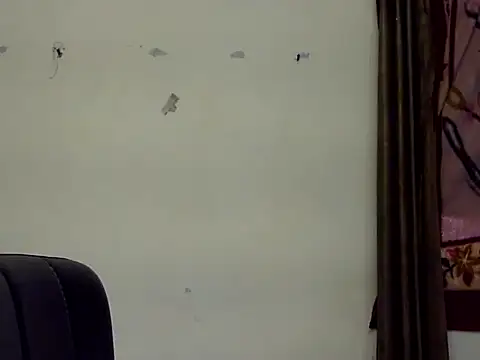 your_kritika's cam snapshot