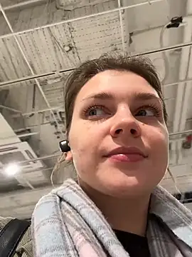 ValenciaShock live sex cam