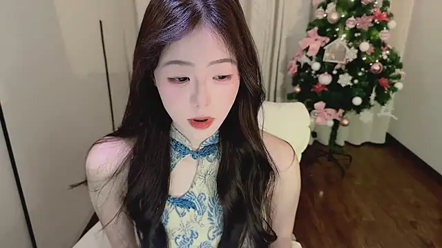 Onecutelittle's cam snapshot