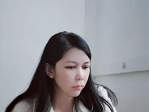 Viola-666 live sex cam