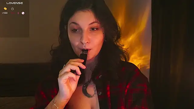 maymary_'s cam snapshot