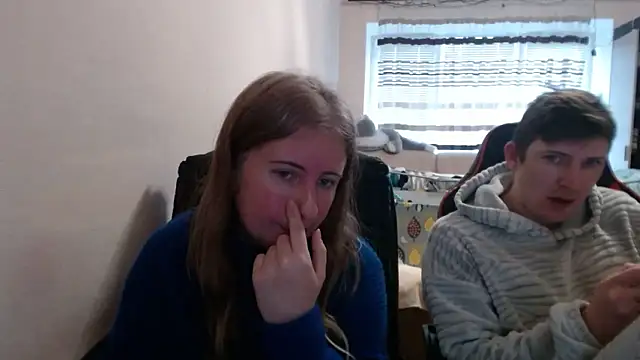 PeterAndJen's cam snapshot