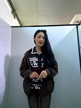 so-linger live sex cam