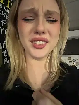 CaitlinSugar live sex cam