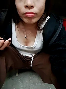 cdyyds-69's cam snapshot