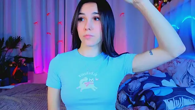 -CindyLou's cam snapshot