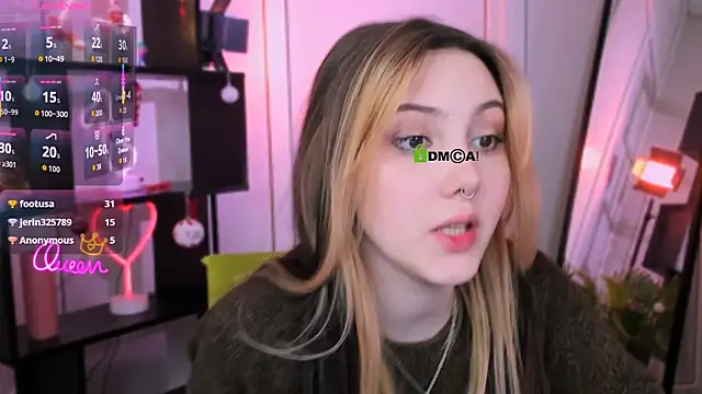 luna_tin's cam snapshot