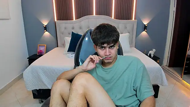 Tommy18__ live sex cam