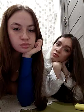 MayaGlow live sex cam