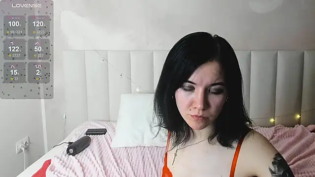 Lina_Moony live sex cam