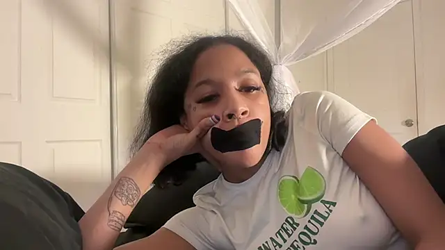 shandiloveslemonss live sex cam