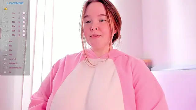 DebbieWoood's cam snapshot