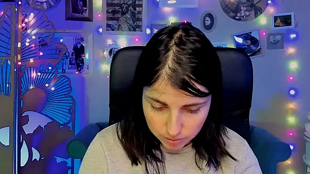 MartaEdams's cam snapshot