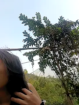 llomayy-love live sex cam