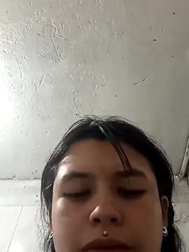 petite_coral's cam snapshot