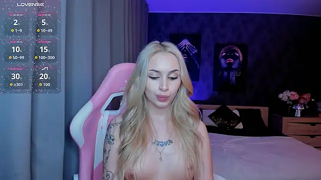 LanaMiracle live sex cam