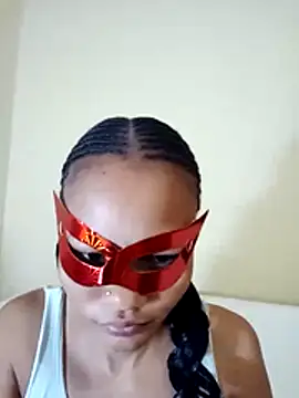 CaramelLesbianFemmXXX25's cam snapshot