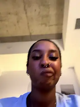 Your_Paris's cam snapshot