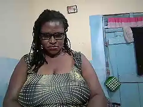 sexy_bigboobss's cam snapshot