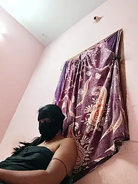 pujapujarrrr's cam snapshot