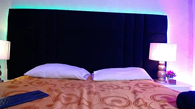 Raven_Cox live sex cam