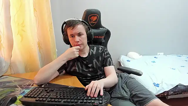 iliaskrislove live sex cam