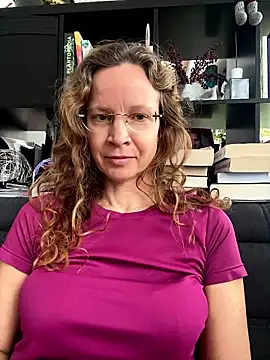 AnnikaRose live sex cam