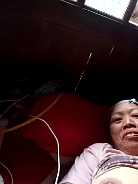 Agnes-baby's cam snapshot