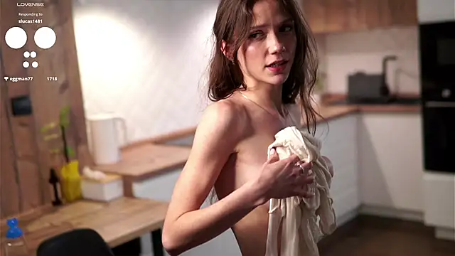 KnittedGoo's cam snapshot