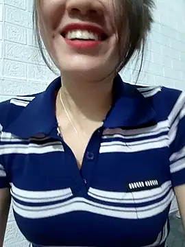 Singlemom69x's cam snapshot