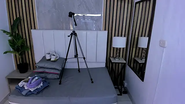 Carlotta_de_velour's cam snapshot