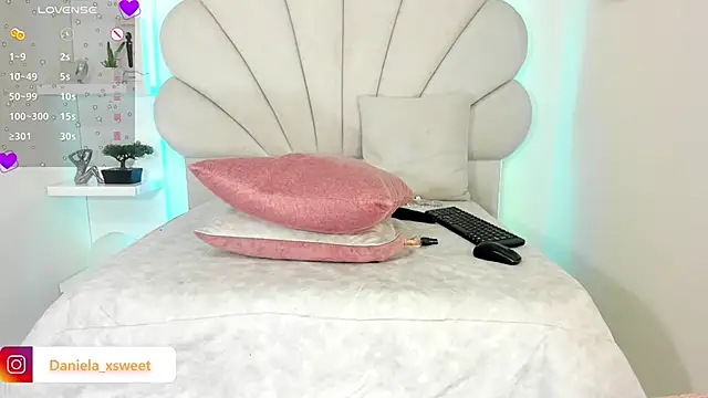 Danielaangelina live sex cam