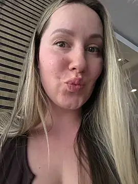 Mona_Plus live sex cam