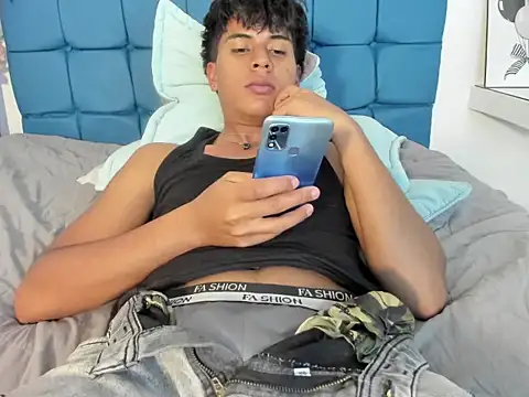 Valentino_Lane's cam snapshot