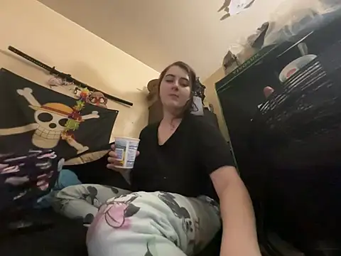 Snowbunnycake_131 live sex cam