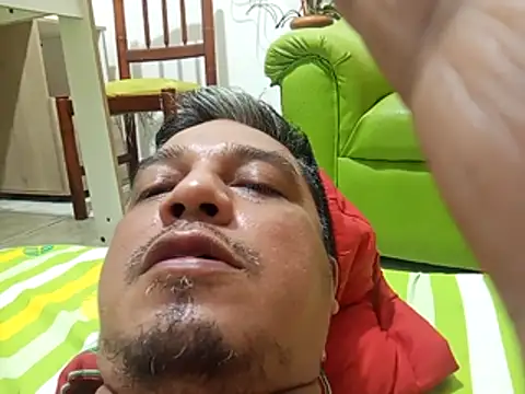 Vulckano43 live sex cam