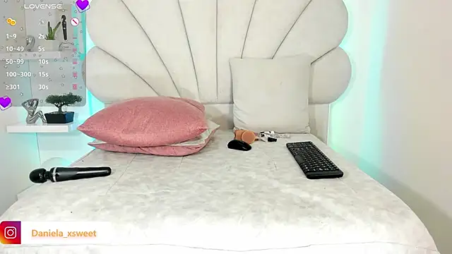 Danielaangelina live sex cam