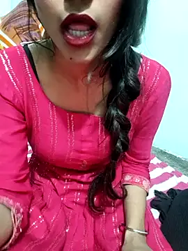 Yours-Zeenat's cam snapshot